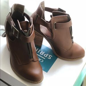 Chestnut Booties size 6